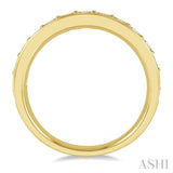 3/4 Ctw Round Cut Diamond Wedding Band in 14K Yellow Gold