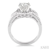 Flower Shape Semi-Mount Diamond Engagement Ring